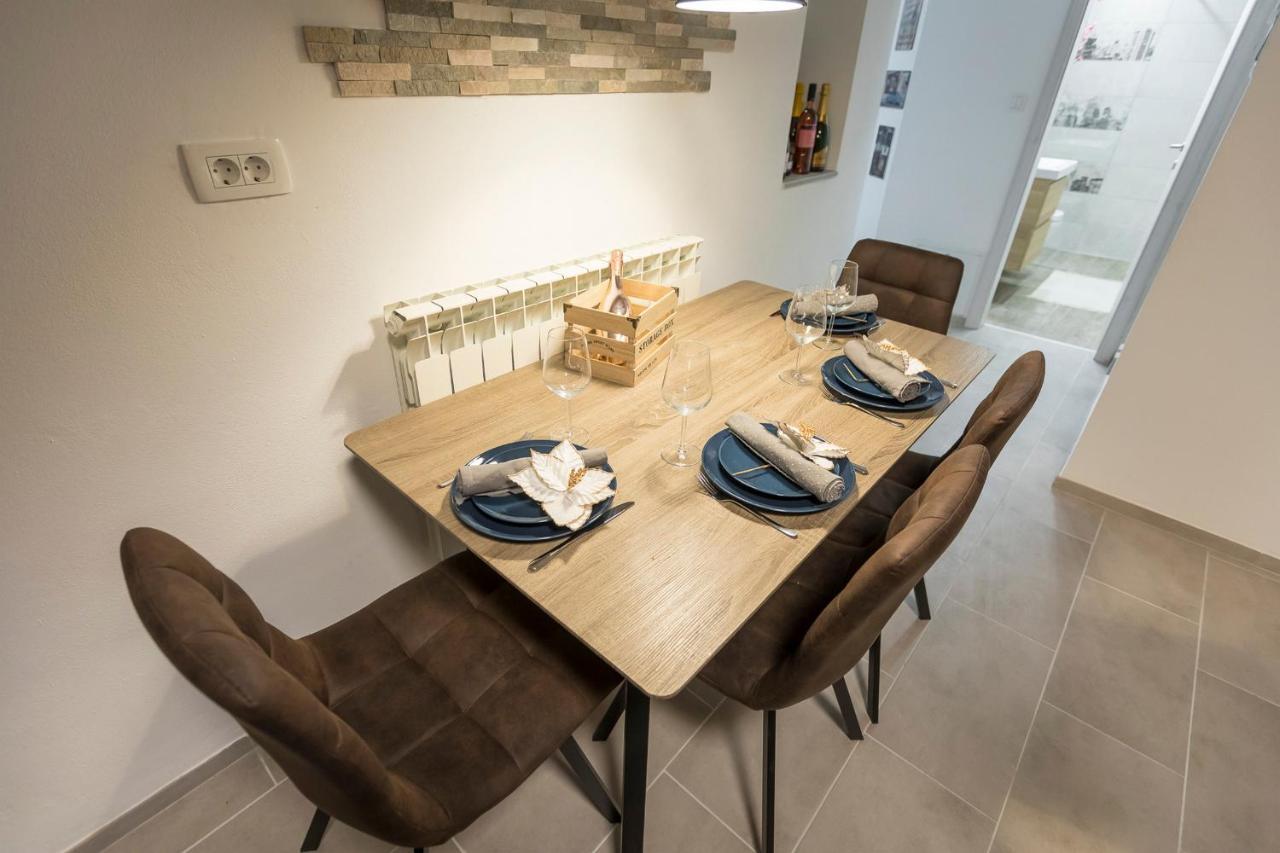 Casa Da Ponte Apartment โคเปร์ ภายนอก รูปภาพ